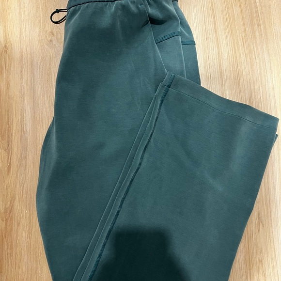Lululemon Softreme Pants - Picture 3 of 3